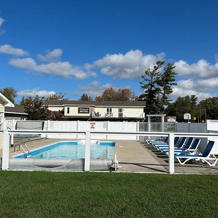 Centennial Motel Sauble Beach Exterior foto
